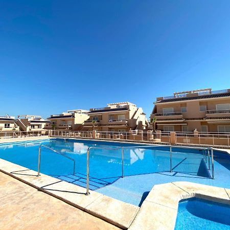 Vista Azul - Punta Prima - Spa Y Piscina تورّيفيِخا المظهر الخارجي الصورة